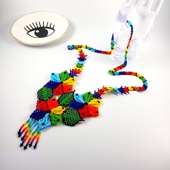 🌈 Amazing Artisan rainbow flower necklace - Picture 2 of 5